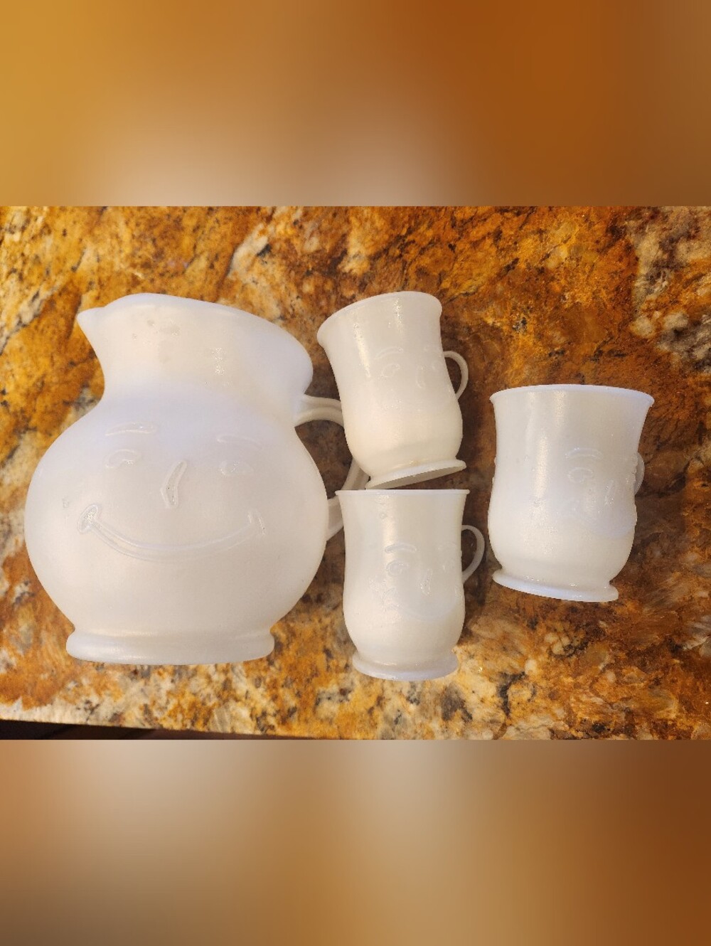 Vintage White Koolaid Pitcher With 3 Cups